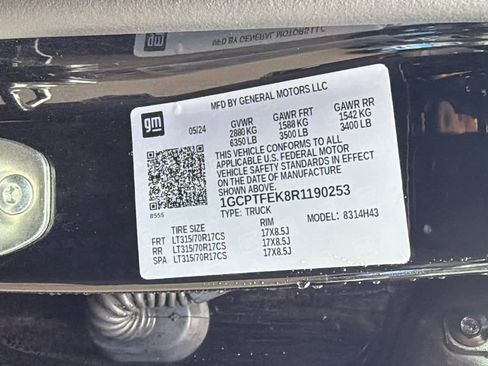 Certified 2024 Chevrolet Colorado ZR2 w/ ZR2 Bison Edition image 20