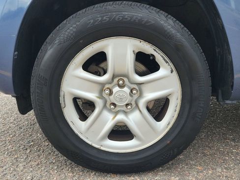 Used 2007 Toyota RAV4 2WD w/ 3rd Row image 17