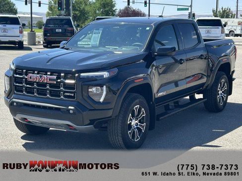 Used 2025 GMC Canyon AT4 AWD/4WD image 3