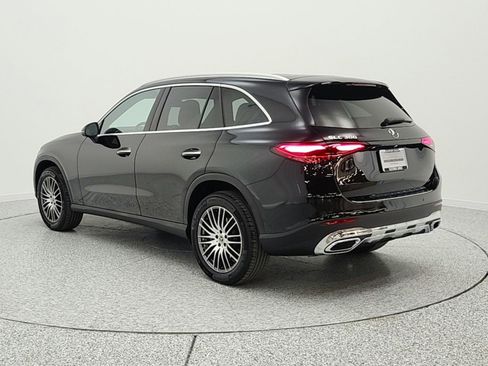 Used 2026 Mercedes-Benz GLC 300 image 7