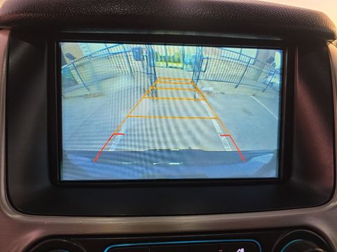 Used 2017 GMC Yukon SLE w/ Convenience Package image 19