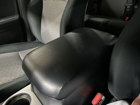 Used 2024 Toyota 4Runner SR5 image 25