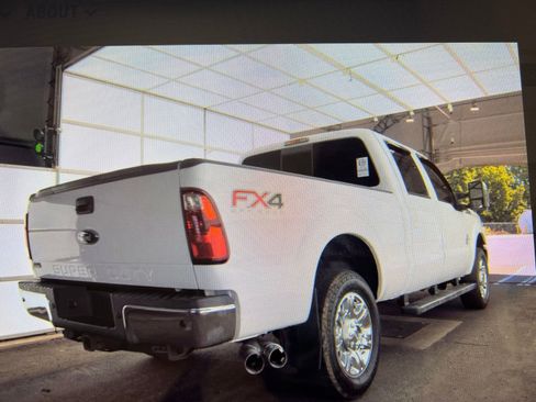 Used 2012 Ford F250 Lariat w/ Lariat Ultimate Pkg AWD/4WD image 20