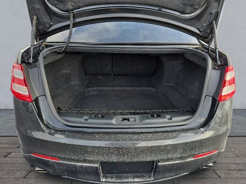 Used 2013 Ford Taurus Limited image 25