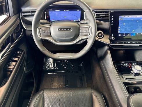 Used 2023 Jeep Wagoneer Series II image 21