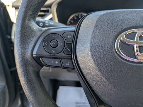 Used 2022 Toyota RAV4 XLE image 23