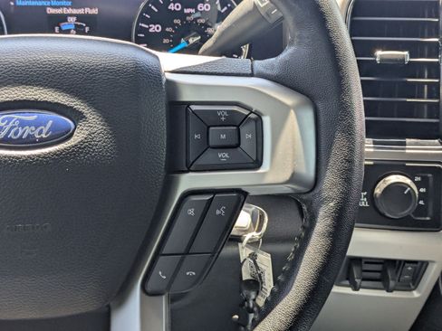 Used 2020 Ford F250 Lariat w/ Lariat Value Package AWD/4WD image 21