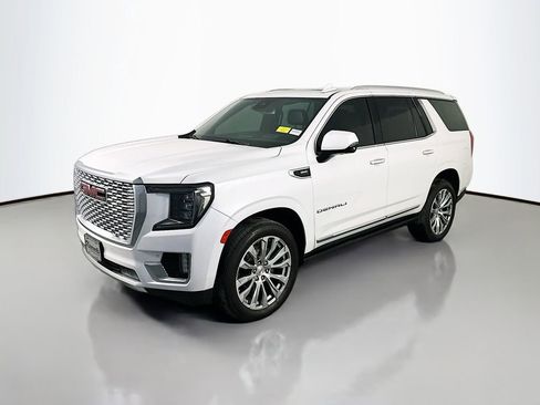 Used 2023 GMC Yukon Denali w/ LPO, Floor Liner Package AWD/4WD image 3