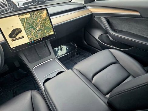 Used 2023 Tesla Model 3 Standard Range RWD image 33