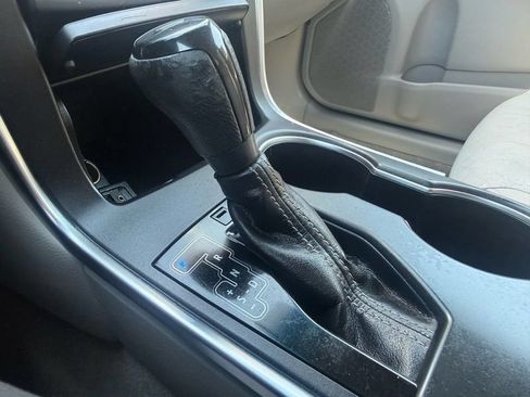Used 2016 Toyota Camry XLE FWD image 29