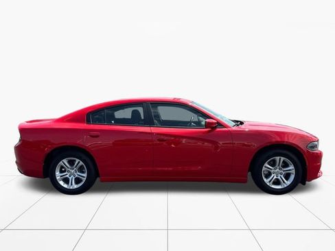 Used 2022 Dodge Charger SXT RWD image 7
