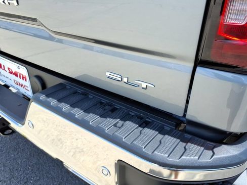 New 2026 GMC Sierra 1500 SLT w/ SLT Premium Plus Package AWD/4WD image 11