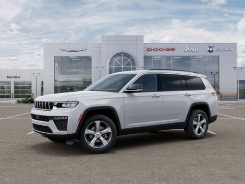 New 2026 Jeep Grand Cherokee L Limited w/ Luxury Tech Group II AWD/4WD image 2