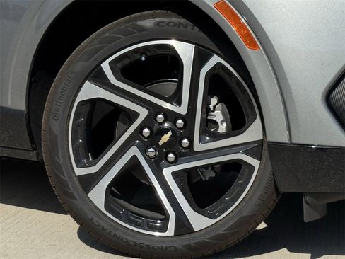 New 2026 Chevrolet Equinox EV LT image 26