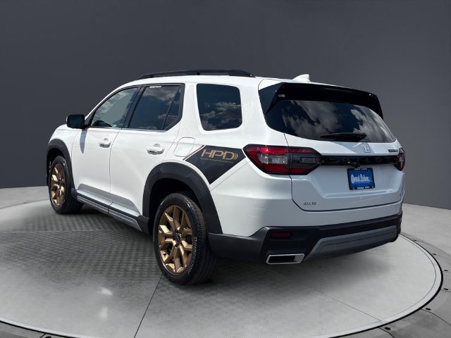 Certified 2023 Honda Pilot Elite image 3