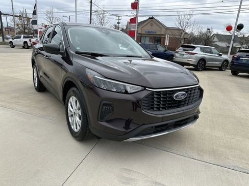 Used 2023 Ford Escape Active AWD/4WD image 11