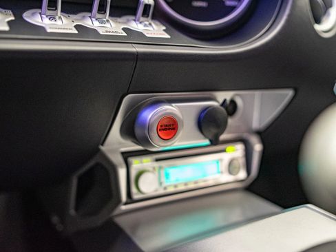 Used 2006 Ford GT image 7