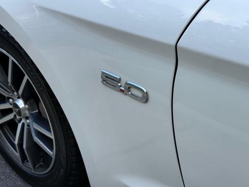 Used 2017 Ford Mustang GT Premium RWD image 13