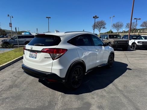 Used 2022 Honda HR-V Sport image 3
