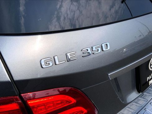 Used 2018 Mercedes-Benz GLE 350 w/ Premium 1 Package image 31