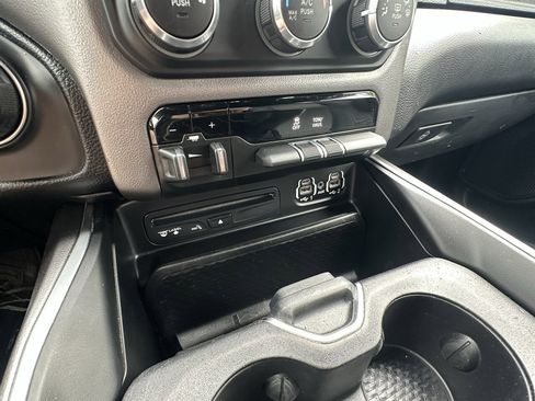 Used 2019 RAM 1500 Big Horn AWD/4WD image 22