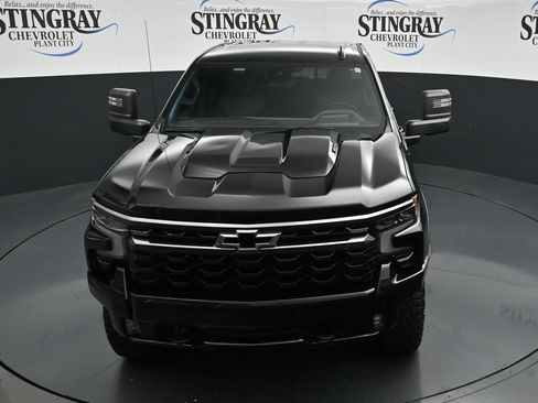 Used 2025 Chevrolet Silverado 1500 ZR2 w/ Technology Package AWD/4WD image 19