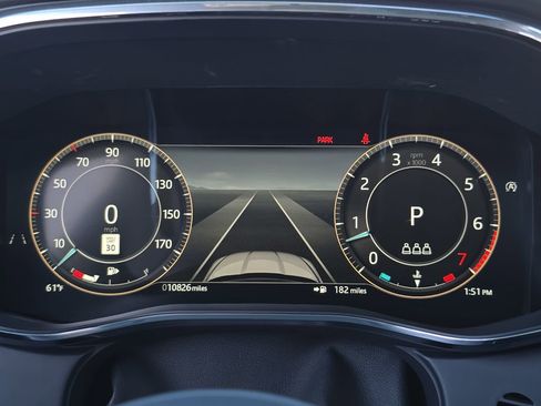 Certified 2025 Jaguar F-PACE R-Dynamic S image 19