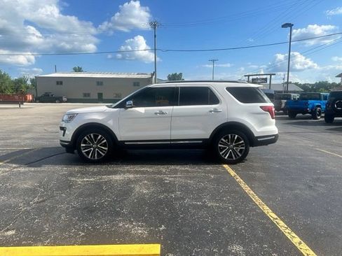 Used 2018 Ford Explorer Platinum AWD/4WD image 6