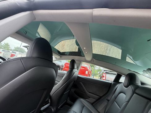 Used 2019 Tesla Model 3 Long Range AWD/4WD image 31