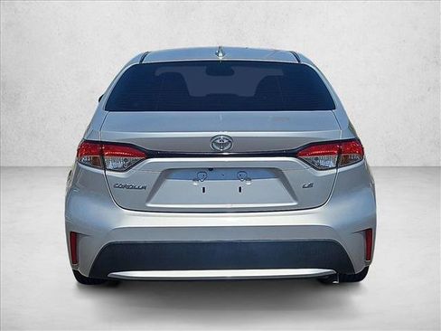 Used 2020 Toyota Corolla LE w/ Carpet Mat Package (TMS) FWD image 8