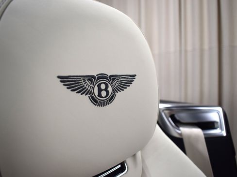 New 2025 Bentley Continental GTC image 36