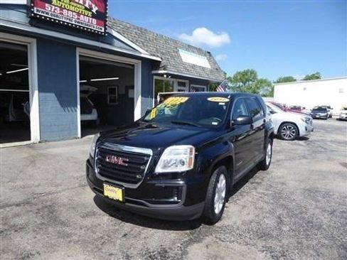Used 2017 GMC Terrain SLE AWD/4WD image 3