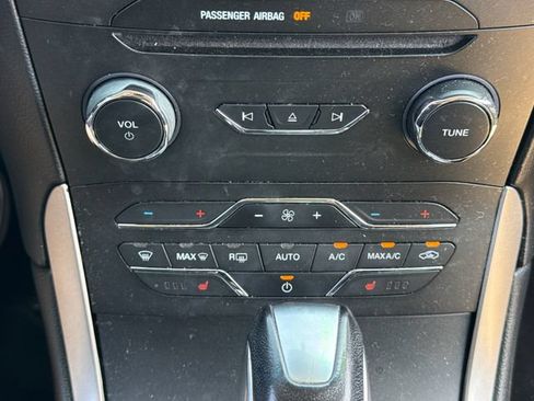 Used 2018 Ford Edge SEL w/ Equipment Group 201A FWD image 24