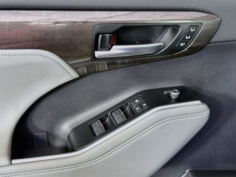 New 2026 Toyota Highlander Limited AWD/4WD image 22