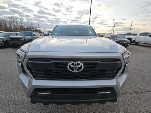 Used 2025 Toyota Tacoma TRD Off-Road image 38