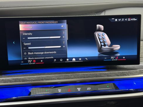 Used 2024 BMW i7 xDrive60 image 29