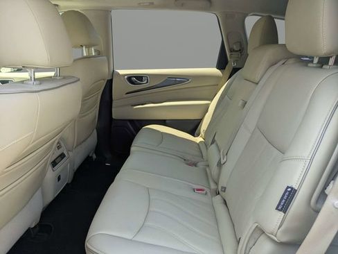Used 2019 INFINITI QX60 Luxe w/ Essential Package FWD image 14