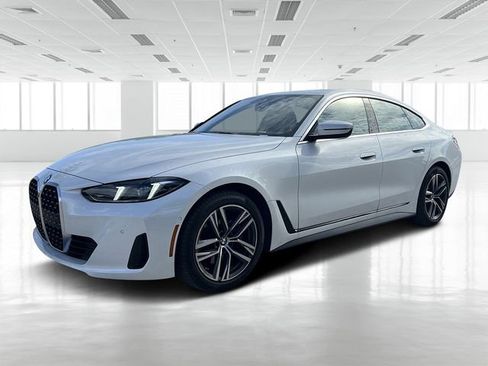 Certified 2025 BMW 430i w/ Premium Package image 8