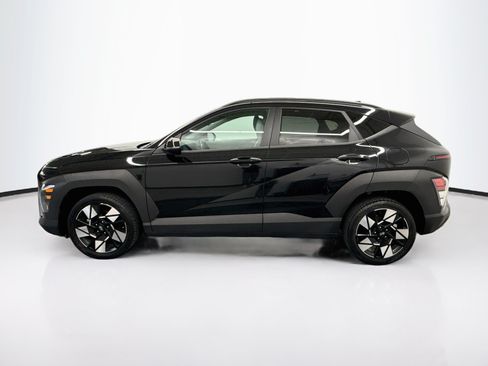 Used 2025 Hyundai Kona SEL FWD image 4