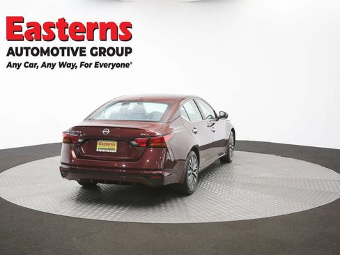 Used 2024 Nissan Altima 2.5 SV FWD image 37