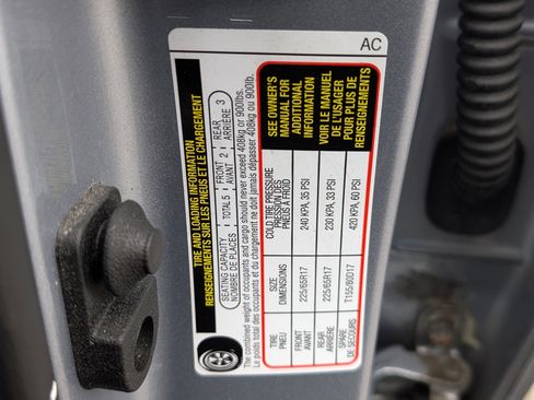 Used 2022 Subaru Outback Premium image 36