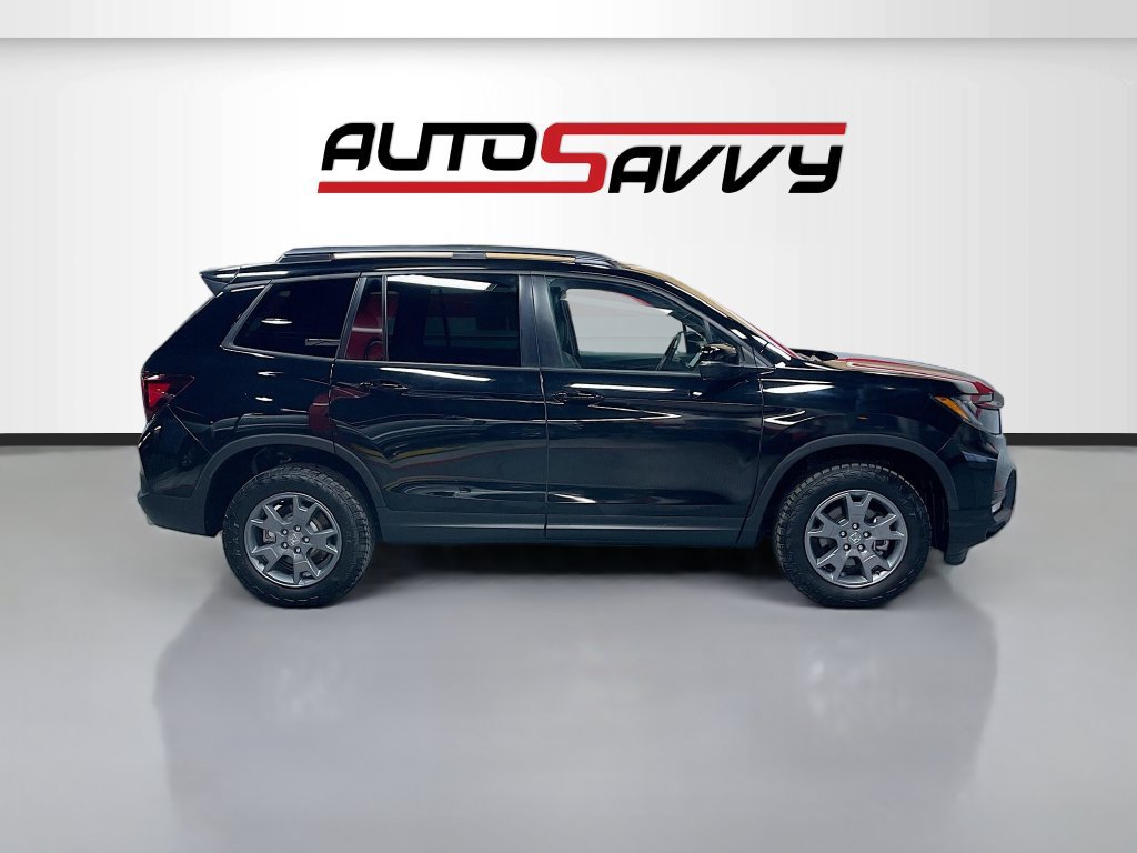 Used 2025 Honda Passport TrailSport image 8