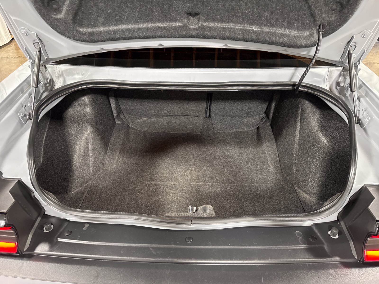 Used 2022 Dodge Challenger R/T Scat Pack RWD image 26