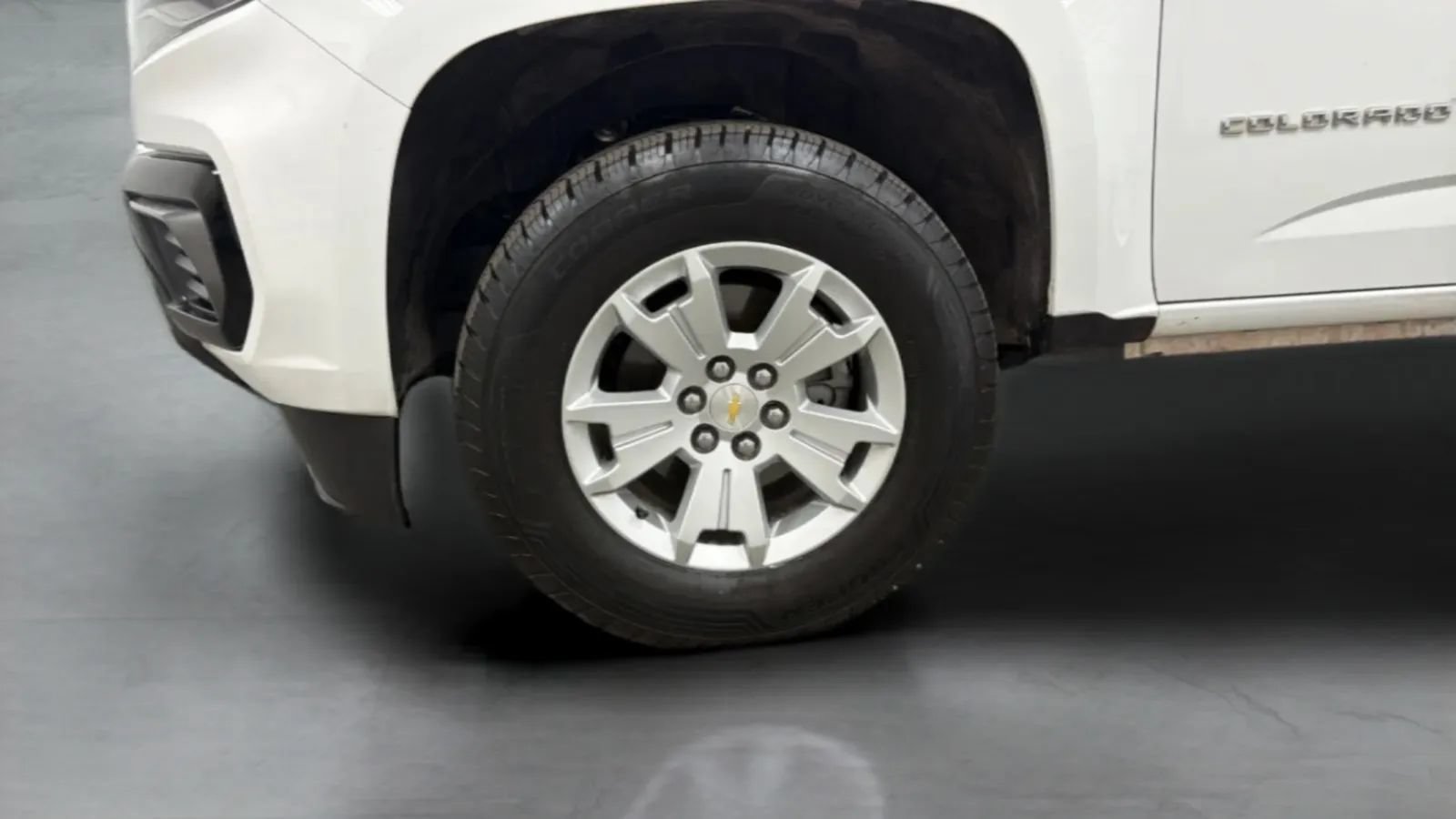 Used 2022 Chevrolet Colorado LT w/ Fleet Safety Package RWD image 26