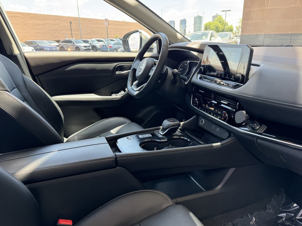 Used 2023 Nissan Rogue SL w/ SL Premium Package FWD image 40