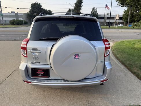 Used 2012 Toyota RAV4 4WD w/ Value Pkg image 6