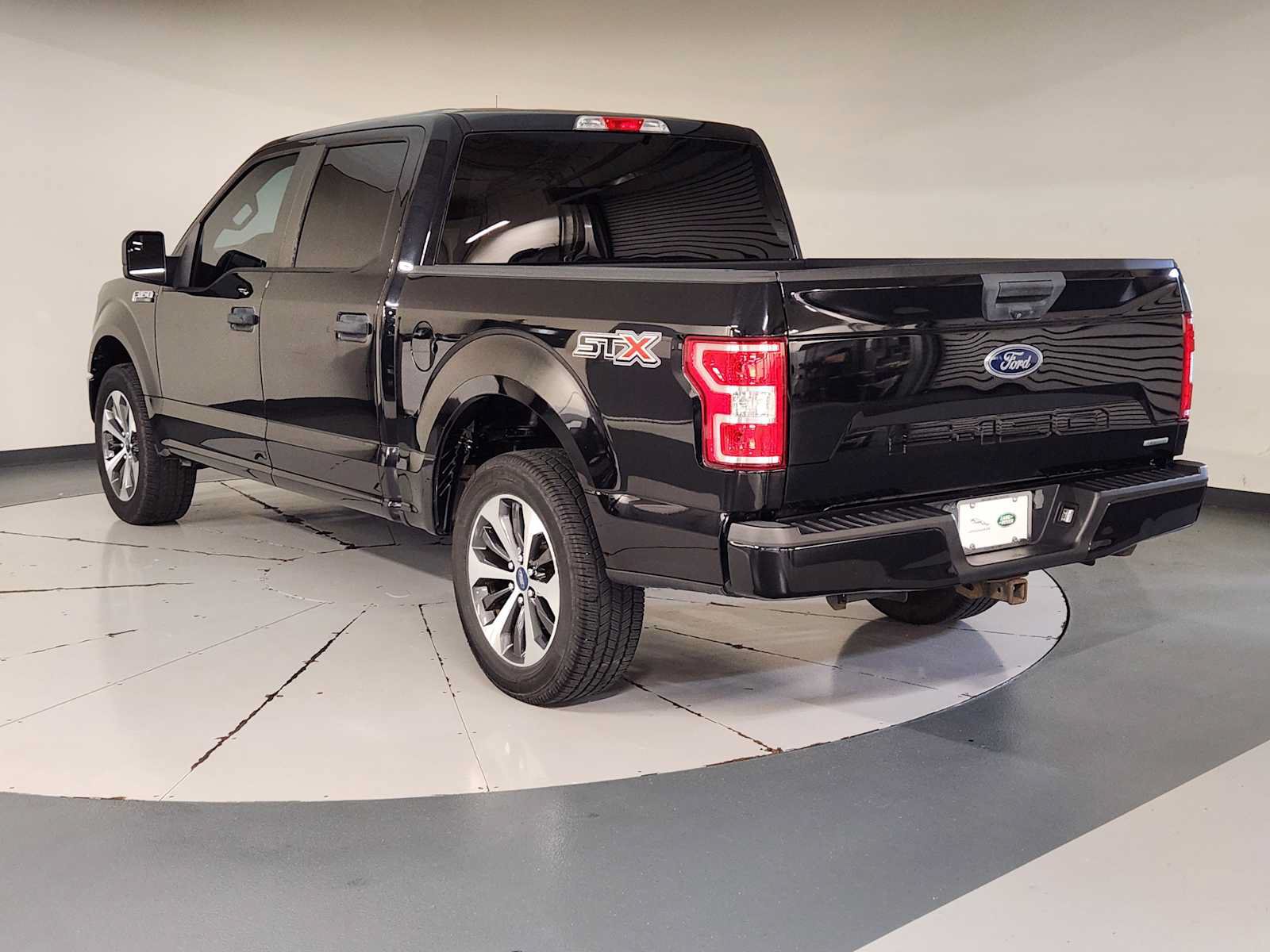 Used 2020 Ford F150 XL w/ Equipment Group 101A Mid RWD image 6