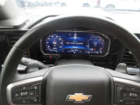 Used 2025 Chevrolet Silverado 1500 LTZ w/ LTZ Premium Package AWD/4WD image 36