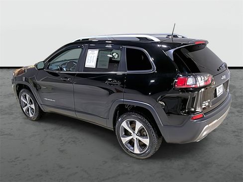Used 2020 Jeep Cherokee Limited image 2