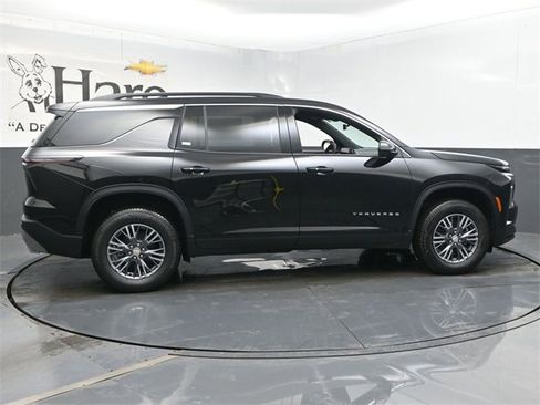 New 2026 Chevrolet Traverse LT w/ Driver Confidence Package image 16